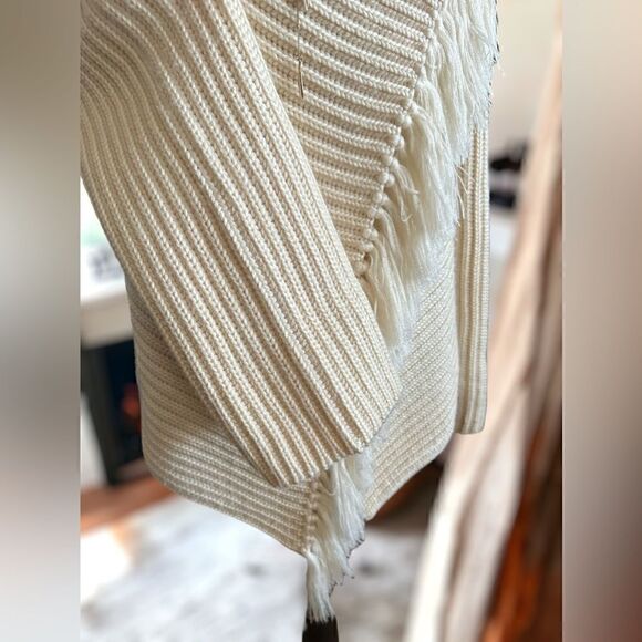 ANTHROPOLOGIE Lisa Z Knit Fringe Wrap-around Poncho Cardigan Sweater Wool Size M - Picture 10 of 16